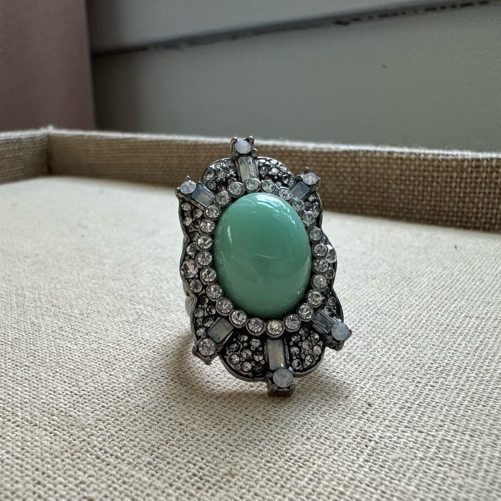 NWOT Chloe & Isabel Fashion Rings Size 7